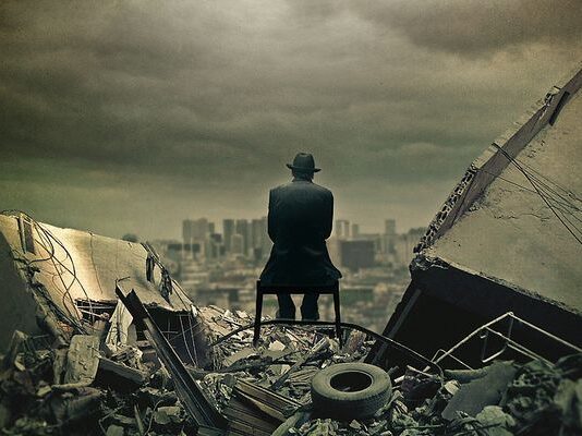 O caminho para a descivilização: inflação e a erosão moral da sociedade