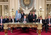 Javier Milei concorreu como um revolucionário libertário – e acabou sendo um político completamente normal